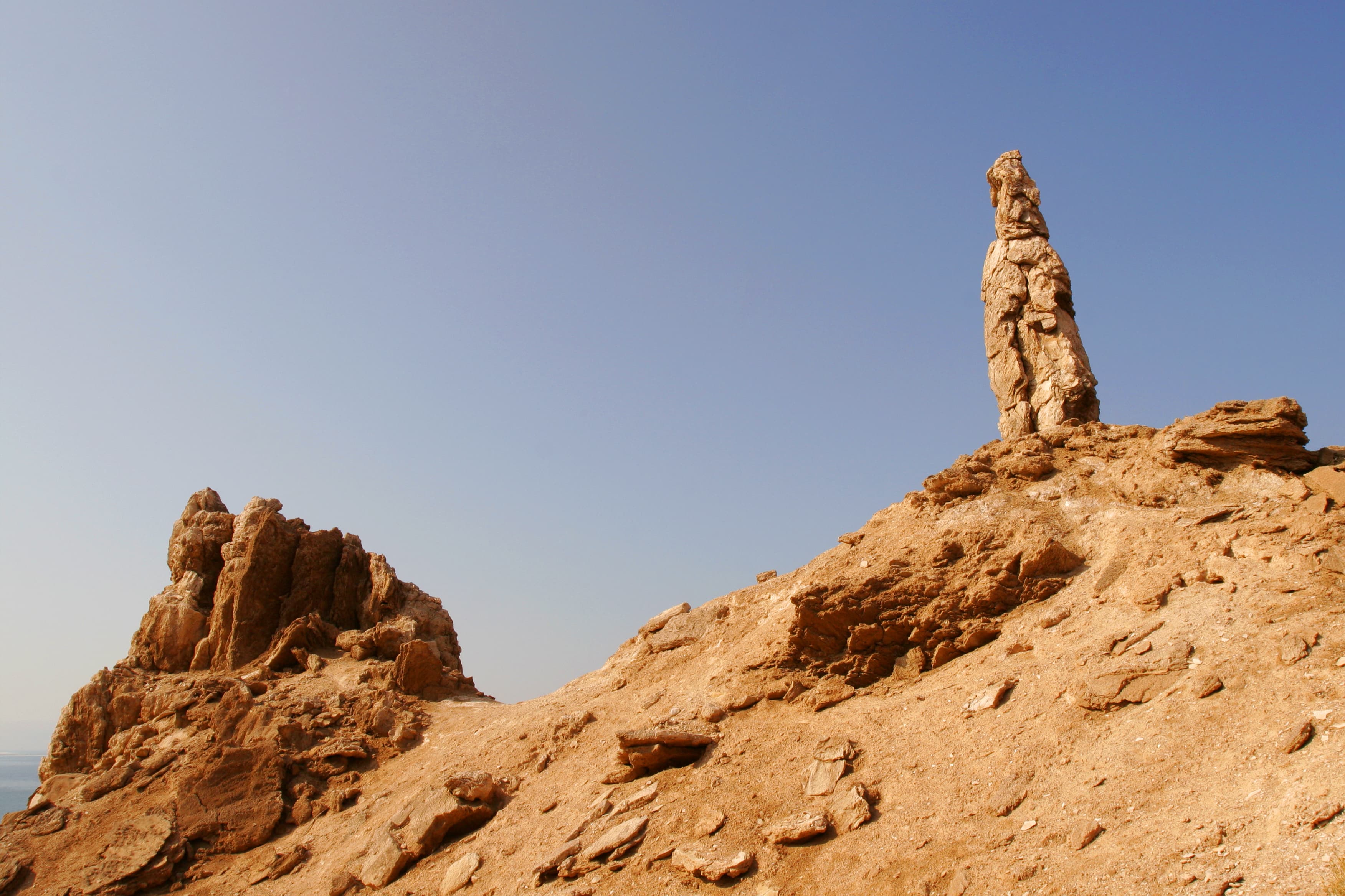 Lot's wife salt stature